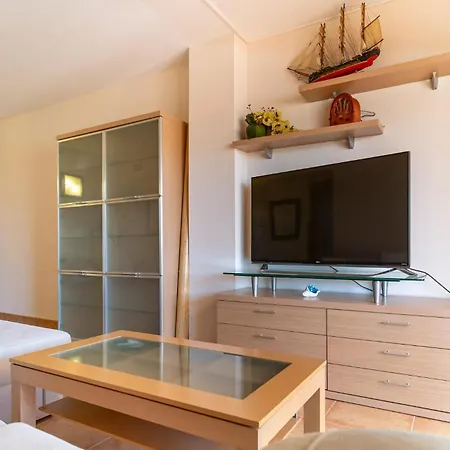 Apartment 2 Bedroom Stunning In