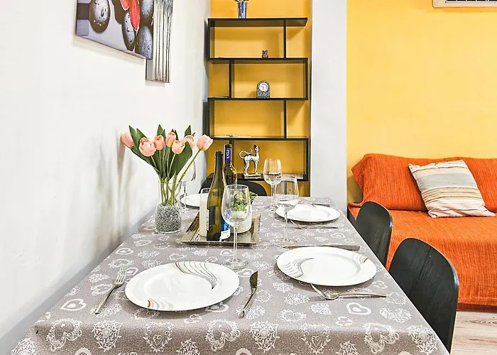 아파트 2 Bedroom Stunning In 말라가