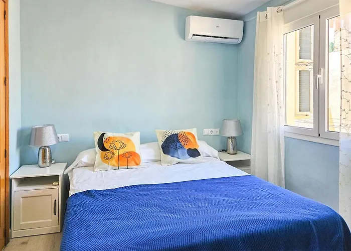 2 Bedroom Stunning In *